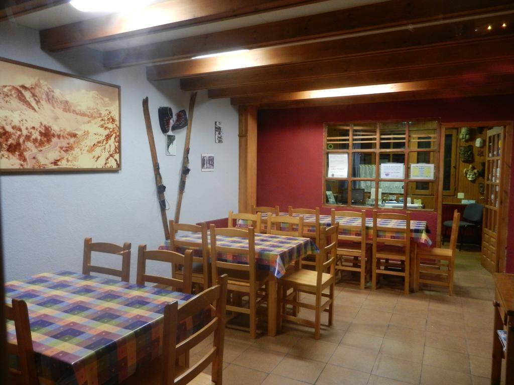 Albergue "El Aguila" Candanchú Exterior foto